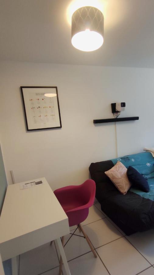 Agreable Et Fonctionnel 2 Pieces Apartment Denain ภายนอก รูปภาพ